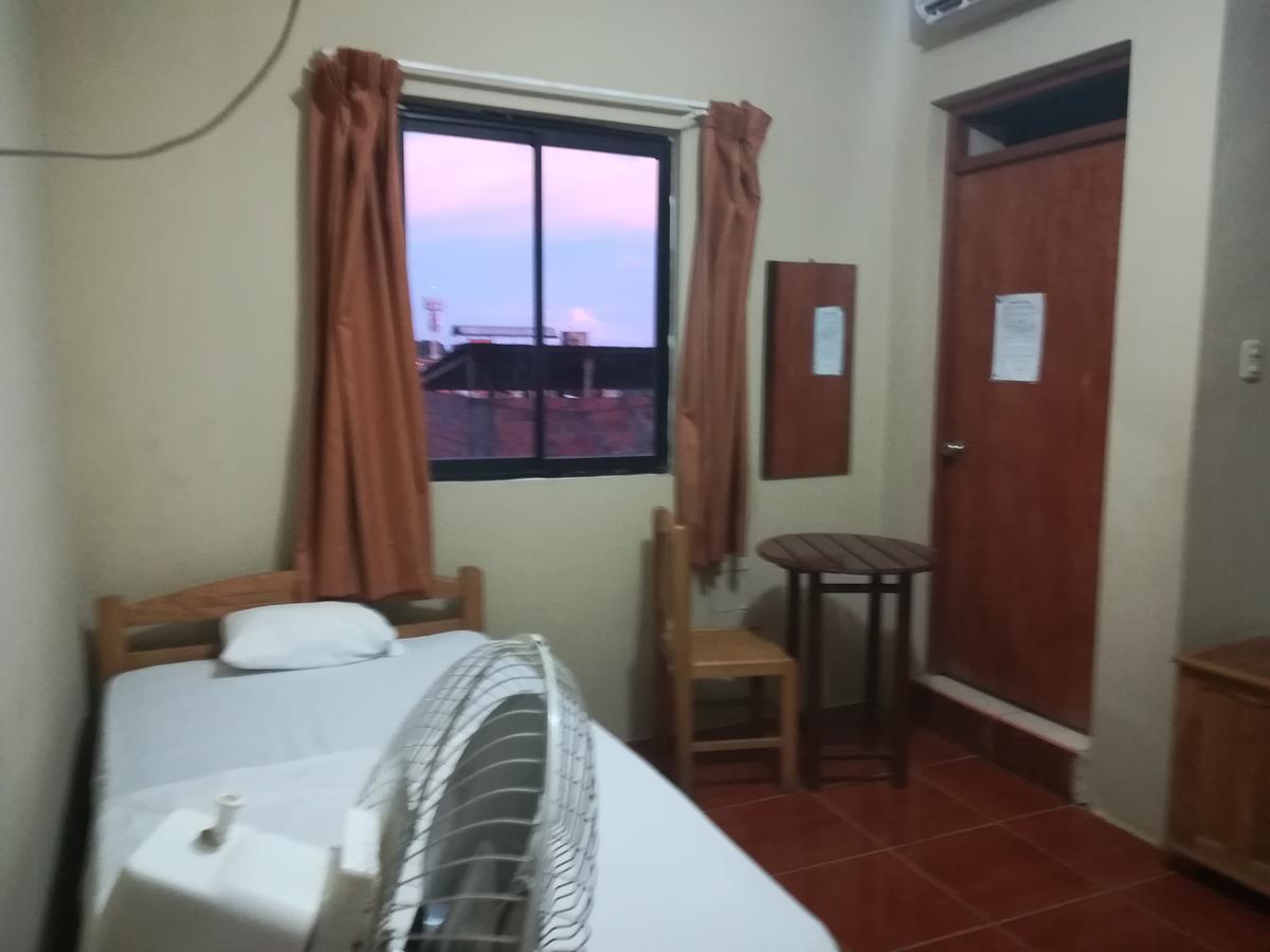 מלון פוקאלפה Hospedaje El Emperador מראה חיצוני תמונה